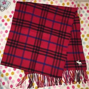 A&F scarf